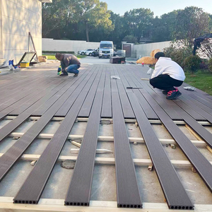 Sáu lỗ tròn rỗng kỹ thuật tầng hai mặt rãnh WPC Gỗ Tếch <span class=keywords><strong>decking</strong></span> ván cho mái sân thượng - Product Image 1