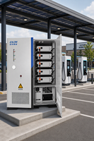 Système de stockage d'énergie BESS avec armoire de batterie à refroidissement air-liquide, conteneur 100 kWh, 200 kWh, 125 kW/261 kWh