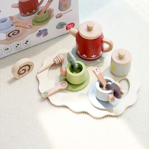 Service à thé pour enfants, tasses à thé rouges en forme de cupcake pour le thé de l'après-midi, jouets en bois sur le thème de la maternelle pour jeu d'imitation de desserts pour enfants - Product Image 2