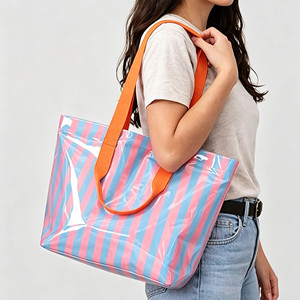 Sac fourre-tout imperméable à rayures audacieuses pour femme, grand sac à bandoulière brillant en PVC, idéal pour l'été, la plage, la piscine, les vacances, les voyages, facile à nettoyer - Product Image 1
