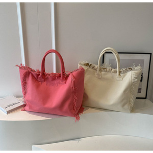 कस्टम लोगो महिलाओं के लिए बड़ी क्षमता कैनवास कंधे की थैलियों के साथ बड़ी क्षमता वाले कैनवास कंधे की थैलियां छुट्टियों के लिए हैंडबैग - Product Image 4