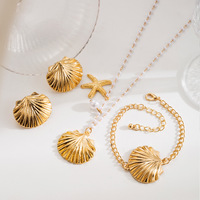 Collier Pendentif Étoile de Mer et Coquillage en Alliage Doré avec Perles, Collection Été 2026, Bijoux de Mode pour Femme, Vente en Gros