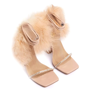 Trendy Sandalen Vrouwen Schoenen Luxe Turkije Bont Hoge Hak Vierkante Teen Sandalen - Product Image 2