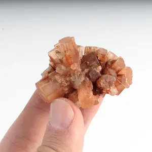 Venda quente de cristais naturais nepheline mineral espécie aragonite marrom para decoração de casa