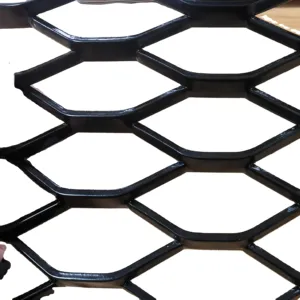 Grille en métal déployé galvanisé à motif hexagonal pour grilles de voiture Moustiquaire