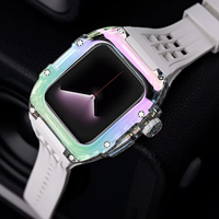 Étui en polycarbonate transparent arc-en-ciel modifié de couleur sirène avec des sangles en silicone fluororubber à boucle à ardillon