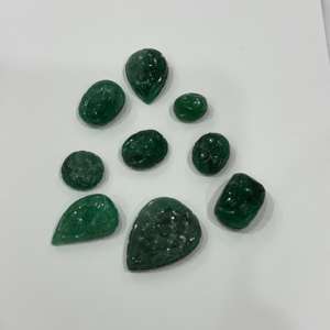 Hermosa talla de piedras preciosas de Esmeralda natural Tallas de Esmeralda florales sueltas Venta al por mayor Hecho a mano a granel - Product Image 2