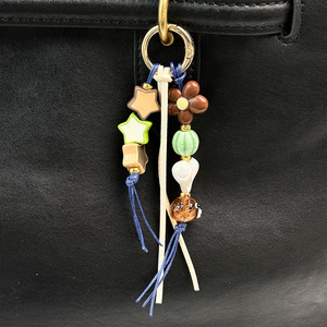 Ciondolo per Borsa con Perline Colorate a Tema Cartone Animato, Fiore e Cuore, in Corda Intrecciata, Design di Nicchia - Product Image 3