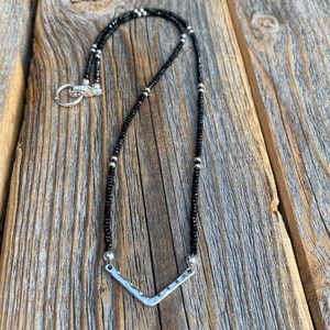 Zooying-collar Simple de espinela negra Unisex, 2023 - Product Image 2