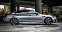 Kit carrosserie Yiku pour BMW Série 5 F10/F18 (2010-2018) (matériau PP) - Style M5 G38 2021 Pare-chocs avant/Capot/Jupes latérales/Feux arrière