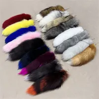 Charme de queue de renard luxueuse en fourrure - Incroyablement douce et moelleuse, disponible en couleurs personnalisées pour un cadeau unique
