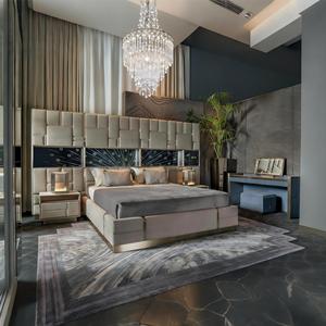 Ensemble <span class=keywords><strong>de</strong></span> meubles <span class=keywords><strong>de</strong></span> chambre à coucher <span class=keywords><strong>de</strong></span> luxe <span class=keywords><strong>de</strong></span> designer italien, <span class=keywords><strong>lit</strong></span> king size, ensemble <span class=keywords><strong>de</strong></span> cadre <span class=keywords><strong>de</strong></span> <span class=keywords><strong>lit</strong></span> king size, meubles <span class=keywords><strong>de</strong></span> chambre à coucher, <span class=keywords><strong>lit</strong></span> en cuir avec tête <span class=keywords><strong>de</strong></span> <span class=keywords><strong>lit</strong></span> haute - Product Image 1