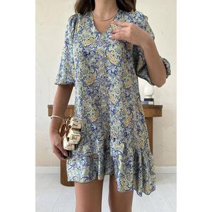 Elegante Vestido Holgado con Estampado Floral y Cuello en V, Tejido Transpirable para Uso Diario Informal - Product Image 1