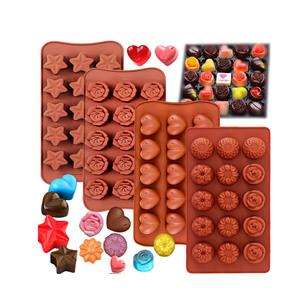 Moldes de Silicona para Chocolate y Dulces Navideños, Libres de BPA, Aptos para Alimentos, Antiadherentes, Ecológicos, Aptos para Microondas, Juego de 5 Piezas, Resistentes al Calor - Product Image 1