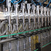 Machine linéaire de remplissage d'huile comestible avec convoyeur remplissant la ligne de production de machine à emballer d'huile d'olive de cuisson de soja