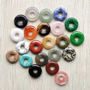 Niedliche große Loch natürliche Edelstein Heilung Kristall Quarz Achat Stein Mini Donuts Charm Perlen für Ohrringe Halskette DIY Herstellung