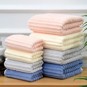 Toalla Facial de Felpa Coral Cotton Moon 150D, Gruesa, Absorbente y de Secado Rápido para Niños, Uso en Baño y Playa - Product Image 1