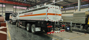 Camion-citerne à carburant diesel Beiben 8x4 à prix réduit, neuf, capacité 25-30 m³ - Product Image 3