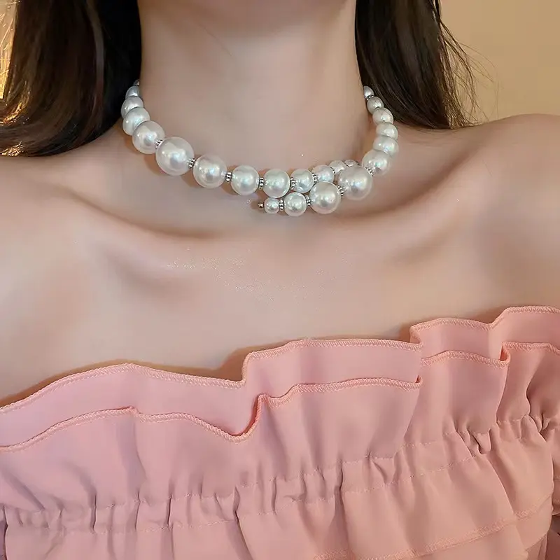 Collana con perline di piccole perle di piccole dimensioni con design di personalità con colletto di perle imitazione
