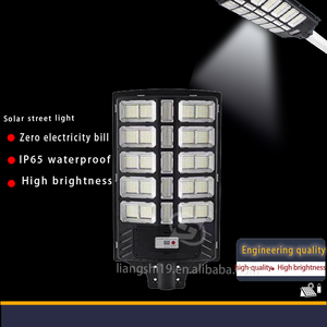 ไฟถนนพลังงานแสงอาทิตย์แบบบูรณาการกลางแจ้ง500W 800W 1000W และเวลาทำงานมากกว่า12ชั่วโมง Ip65กลางแจ้งทั้งหมดในที่เดียว - Product Image 6