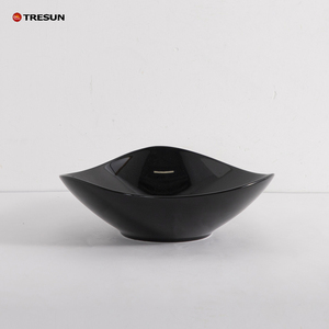 ชุดจานเซรามิคเคลือบสีดำรูปทรงไม่สมมาตรสำหรับงานเลี้ยงแต่งงานระดับไฮเอนด์ 18 20 24 32 ชิ้น - Product Image 3