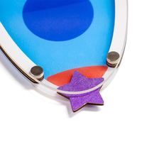 Pot de récompense à motif de fusée en bois pour les enfants avec des étoiles colorées pour motiver les enfants à faire de bonnes manières