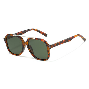 Gafas de Sol Piloto 2025 Más Vendidas, Económicas, Deportivas, Clásicas, UV400, Personalizadas, Ligeras, Pequeñas, Cómodas, Montura Completa - Product Image 6