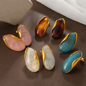 Pendientes colgantes irregulares con degradado chapado en oro en rosa, blanco, azul y ámbar, de aleación de zinc, joyería de moda para mujer. - Product Image 1