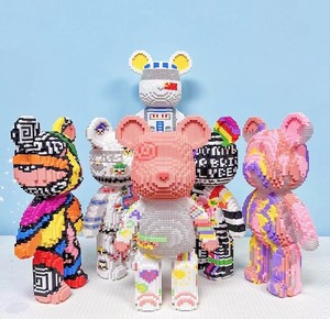 Bloques de construcción de oso violento de gran tamaño, juguetes educativos para aliviar el estrés para adultos y niños, rompecabezas 3D, adornos de juguete - Product Image 1