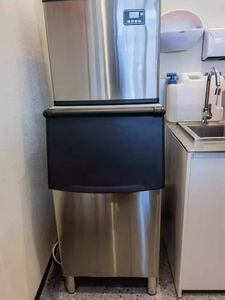 350Kg Professionele Ijsblokkenmachine 110 - 240V 940W Grote Vierkante Commerciële Ijsmakermachine Voor Zakelijke Prijs - Product Image 5