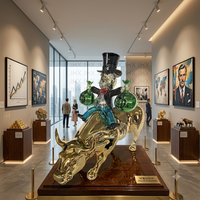 Sculpture de luxe en chrome, statue exclusive de vieil homme chevauchant un taureau doré, pour la décoration intérieure et un chef-d'œuvre pour galerie d'art