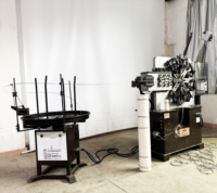 Machine de fabrication de colliers de serrage pour tuyaux à grande vitesse, équipement de production de ressorts pour colliers de serrage de conduites de carburant et de colliers de serrage de tubes