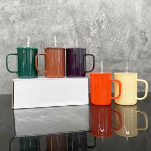 Mug de camping en verre coloré vierge pour sublimation, 17 oz, vert, marron, lait, orange, avec logo personnalisé, couvercle et bouchon de paille, compatible lave-vaisselle - Product Image 3