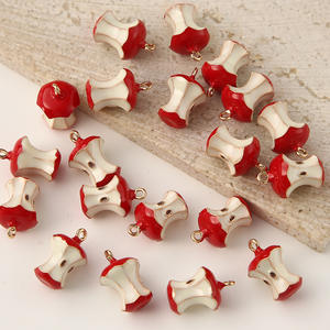 可爱卡通金属苹果珠吊坠DIY配件搞笑仿真核心魅力手机装饰金属水果雕像 - Product Image 2