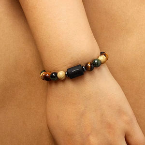 Pulsera Bohemia con Dijes de los 12 Signos del Zodiaco con Piedras Naturales y Cuentas de Ojo de Tigre, Regalo Minimalista Unisex para Parejas - Product Image 6