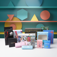 Boîtes d'avion en carton ondulé rectangulaires blanches personnalisées avec poignée, impression offset, recyclées, pour cosmétiques et soins de la peau