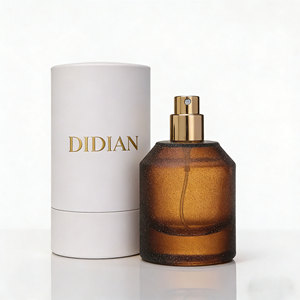 Venta al por mayor <span class=keywords><strong>de</strong></span> fábrica: Botella <span class=keywords><strong>de</strong></span> <span class=keywords><strong>perfume</strong></span> <span class=keywords><strong>de</strong></span> lujo ámbar esmerilado con pulverizador <span class=keywords><strong>de</strong></span> niebla fina y cuello crimpado, 30ml, 50ml, 100ml, con caja cilíndrica <span class=keywords><strong>de</strong></span> embalaje. - Product Image 1