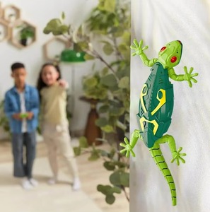 Novedad caliente juguetes recargables 6 CH RC pared escalada <span class=keywords><strong>Gecko</strong></span> juguetes con luz biomimético gatear insectos broma juguetes para niños regalo - Product Image 2