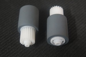 Genuine NEW 43334801 Rullo di Prelievo Assy Sub per Okidata <span class=keywords><strong>OKI</strong></span> C3300 C3400 C3450 C3520 C3530 C3600 C5500 C5550 C5600 C5650 <span class=keywords><strong>stampante</strong></span> - Product Image 2