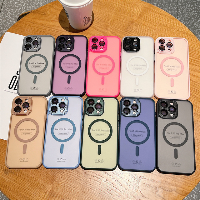 Silicone Luxury Magnetic Shockproof Frosted Fine Hole Phone Grip for IPhone 17/16/15 Pro Max/14 Mobile Phone Case