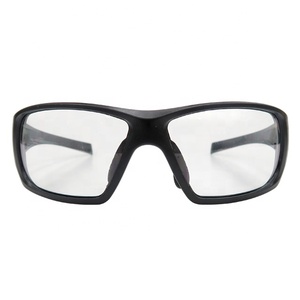 Lunettes de sécurité multi-certifiées ANSI Z87.1 CE EN166 AS/NZS avec plaquettes nasales métalliques réglables et monture en polycarbonate pour assemblage et perçage - Product Image 4