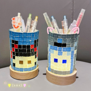 ที่ใส่ปากกาโมเสคพร้อมไฟ LED ชุดงานฝีมือพลาสติกทรงกลมสำหรับเด็ก ของขวัญ DIY - Product Image 2