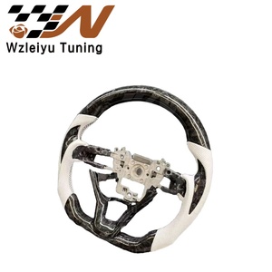 <span class=keywords><strong>Volante</strong></span> de Fibra de Carbono Forjado con Embellecedor Estilo Cuchilla, Piezas de Repuesto para Mejora Interior Deportiva, Compatible con Honda New City - Product Image 4