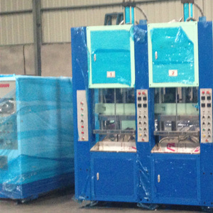 Nuovo motore ad alta efficienza per macchina per lo stampaggio a iniezione di EVA per la produzione di calzature, macchina per lo stampaggio a iniezione monoblocco di EVA. - Product Image 4