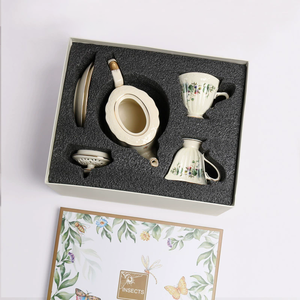 Ensemble de café en céramique de luxe européen le plus vendu, motif feuille verte personnalisé, bordure dorée, style royal, cadeaux de voyage - Product Image 2