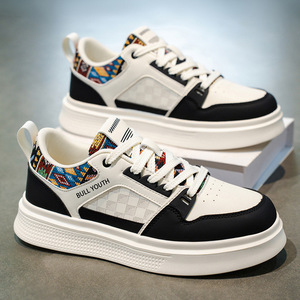 Zapatos para Hombre 2026, Nueva Tendencia, Zapatillas Deportivas Casuales Versátiles, Zapatos Blancos Pequeños de Moda de Marca de Alta Gama para Hombre - Product Image 1
