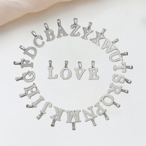 Colgante de Letra Dorada con Micro Diamantes Engastados, Charm de Alfabeto para Collar o Pulsera, Accesorio de Joyería Personalizado Unisex para Uso Diario - Product Image 2