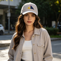 Gorra de Béisbol Deportiva Unisex de Lona a Rayas con Diseño de Bordado de Lazo Triangular Geométrico de 6 Paneles Personalizada al por Mayor para Hombre y Mujer