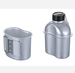 HBMT04  Gourde tactique de combat en aluminium de 1L pour usage extérieur avec tasse et chaîne sur le couvercle anti-perte - Product Image 1