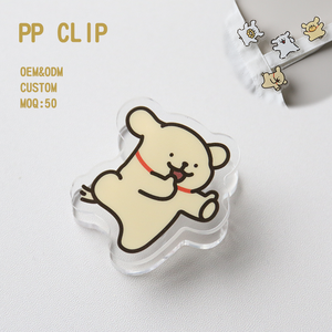 مشابك عرض عصرية لغرفة المعيشة صديقة للبيئة من الأكريليك الشفاف قابلة للتخصيص بتصميم حيوانات كرتونية بألوان بانتون مخصصة - Product Image 1